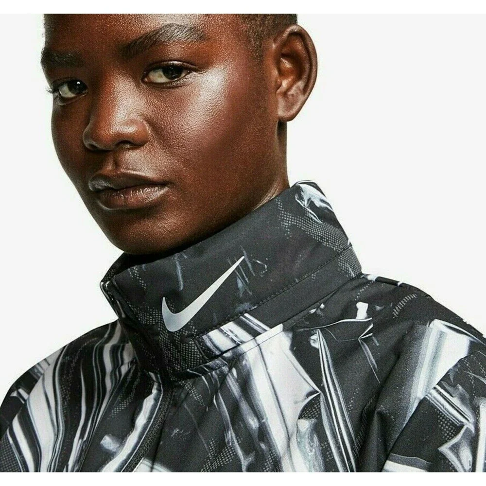 Nike Shield Ghost Flash Running Jacket